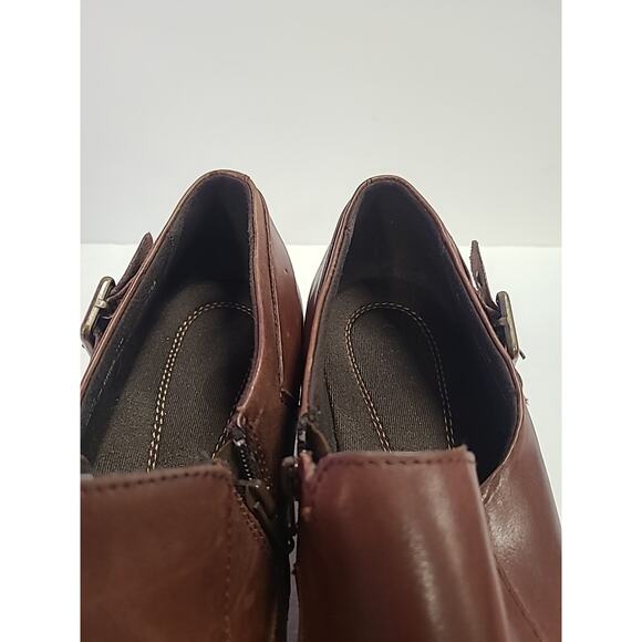 Clarks Bendables Ankle Boots 11M Casual Zip Bootie Brown Leather Heels Buckle - Picture 13 of 13